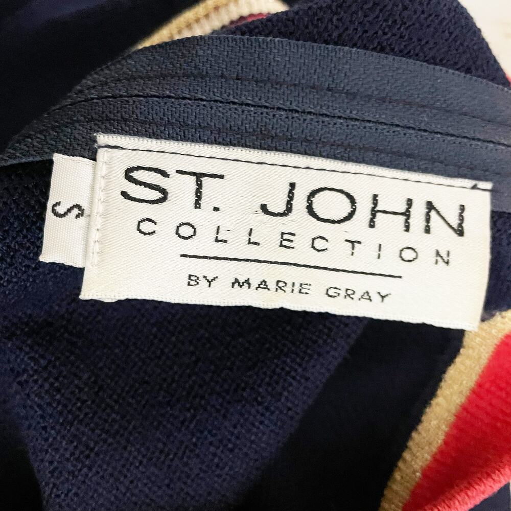 St John navy blue knit sleeveless top with red and gold trim Size Small - Picture 6 of 6
